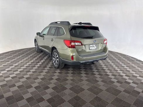 Used 2016 Subaru Outback 3.6R Limited w/ Popular Package #4 AWD/4WD image 9