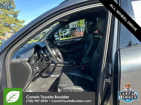 Used 2023 Porsche Macan Turbo AWD/4WD image 24