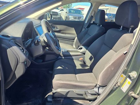 Used 2018 Honda HR-V EX image 21