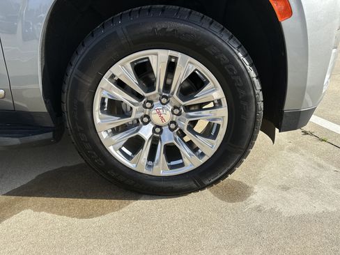 Certified 2023 GMC Yukon XL Denali image 13