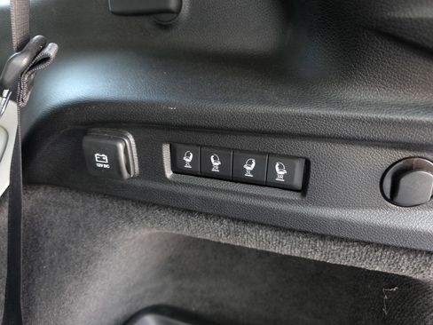 Used 2021 Jeep Grand Cherokee L Summit w/ Luxury Tech Group V image 41