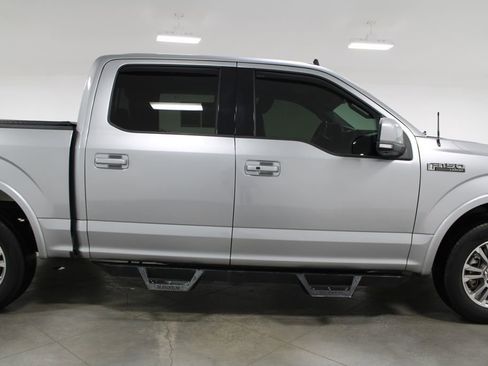 Used 2020 Ford F150 Lariat image 11