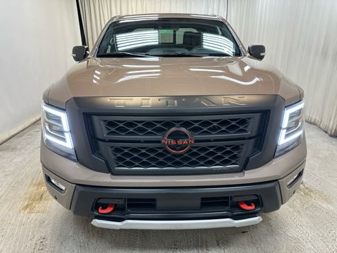 Certified 2023 Nissan Titan PRO-4X w/ Pro-4x Convenience Package image 3