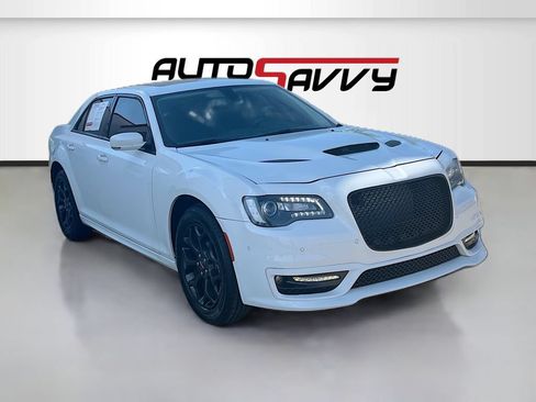 Used 2023 Chrysler 300 Touring L w/ Popular Equipment Group AWD/4WD image 1