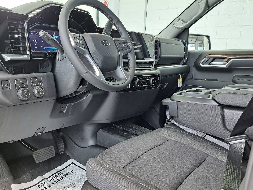 New 2026 Chevrolet Silverado 1500 RST w/ RST Select Package AWD/4WD image 7