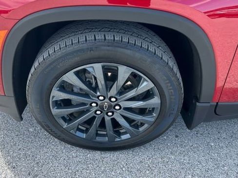 Certified 2023 Chevrolet Traverse RS image 5