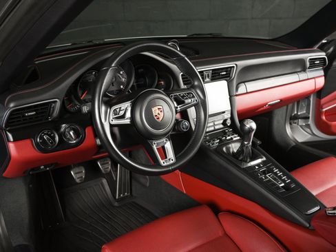 Used 2018 Porsche 911 Targa 4 GTS AWD/4WD image 30