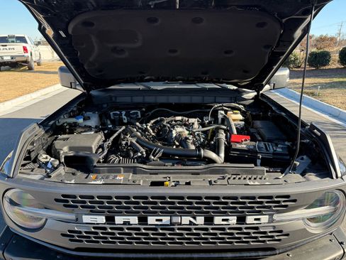 Used 2023 Ford Bronco Badlands w/ Sasquatch Package image 30
