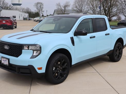New 2026 Ford Maverick XLT w/ XLT Luxury Package AWD/4WD image 1