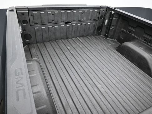 Used 2022 GMC Sierra 1500 AT4X image 43