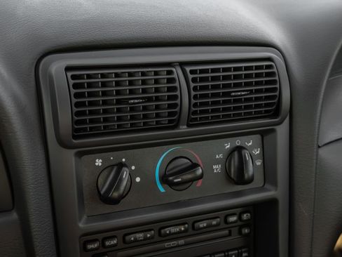 Used 2003 Ford Mustang Cobra image 23