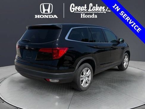 Used 2017 Honda Pilot LX image 6