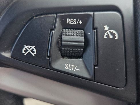 Used 2016 Chevrolet Cruze LT image 18