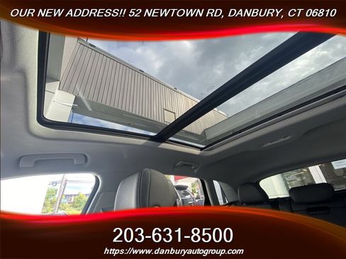 Used 2019 Audi e-tron Premium Plus AWD/4WD image 17