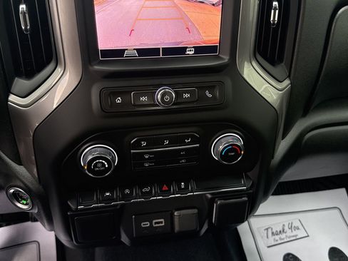 Used 2023 Chevrolet Silverado 1500 Custom image 37