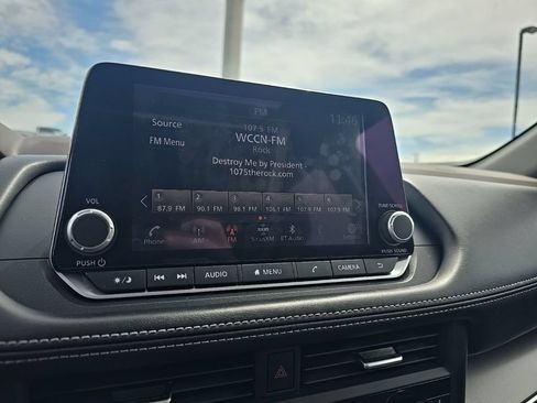 Used 2023 Nissan Rogue SV w/ SV Premium B Package AWD/4WD image 8