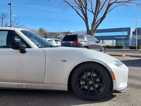 Used 2021 MAZDA MX-5 Miata RF Club image 4