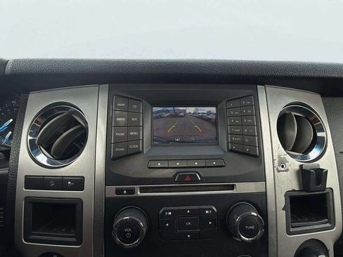 Used 2017 Ford Expedition EL XLT image 11
