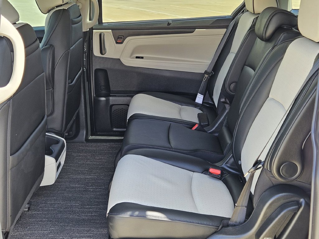 New 2027 Honda Odyssey Elite image 14