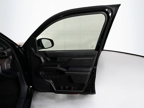 Used 2024 Toyota Tacoma SR5 image 29