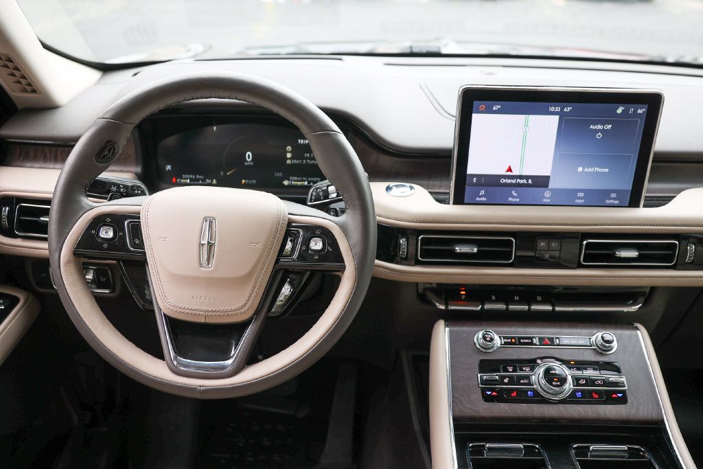 Used 2023 Lincoln Aviator Reserve w/ Equipment Group 201A AWD/4WD image 8