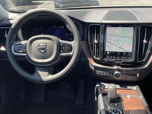 Used 2023 Volvo XC60 B5 Plus w/ Climate Package AWD/4WD image 22