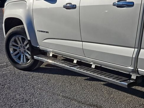 Used 2015 GMC Canyon SLT image 11