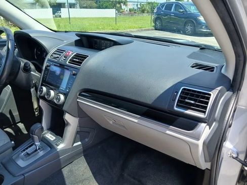 Used 2017 Subaru Forester 2.5i Limited AWD/4WD image 17