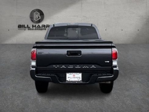 Used 2022 Toyota Tacoma TRD Sport AWD/4WD image 6