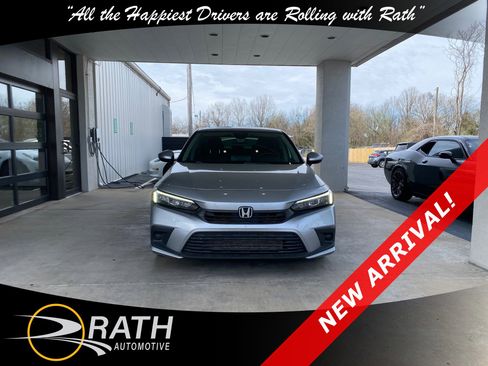 Used 2022 Honda Civic EX image 3