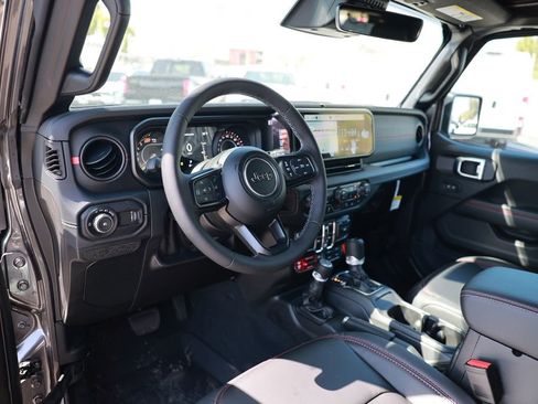 New 2026 Jeep Wrangler Unlimited Rubicon AWD/4WD image 13
