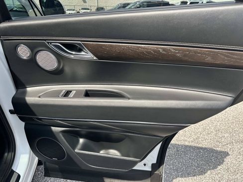 Used 2023 Genesis GV80 3.5T AWD/4WD image 33
