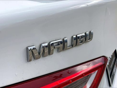 Used 2023 Chevrolet Malibu LS image 30