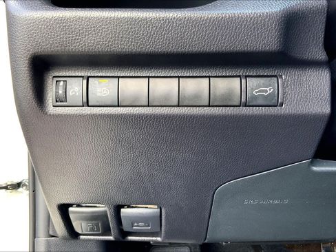Used 2024 Toyota RAV4 XLE w/ Convenience Package FWD image 33