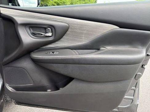Used 2015 Nissan Murano Platinum w/ Platinum Technology Package FWD image 16