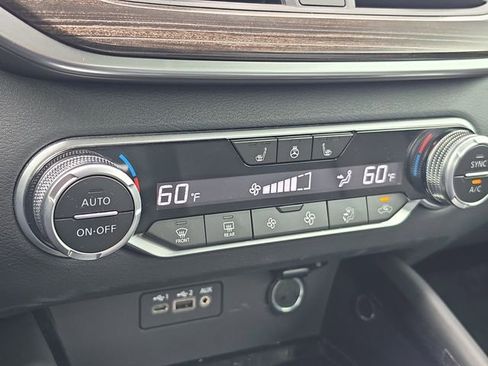 Used 2020 Nissan Altima 2.5 Platinum FWD image 22