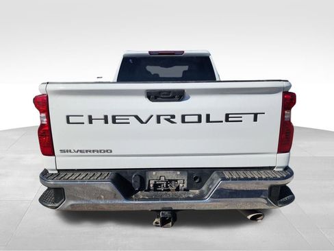 Used 2023 Chevrolet Silverado 2500 LT w/ Convenience Package image 6