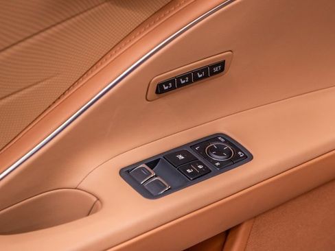 Used 2024 Lexus LC 500 Convertible image 45