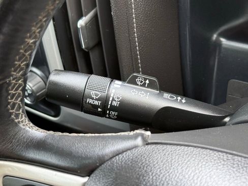 Used 2014 GMC Sierra 1500 SLT w/ SLT Crew Cab Value Package image 39