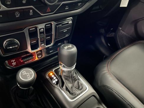 New 2026 Jeep Wrangler Unlimited Rubicon AWD/4WD image 15