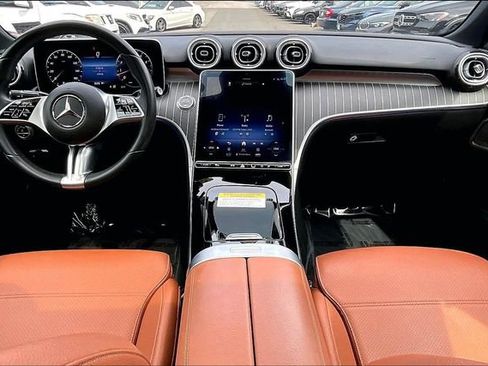 Used 2023 Mercedes-Benz C 300 4MATIC Sedan image 12