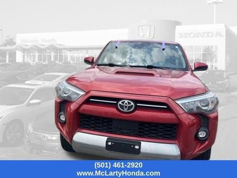 Used 2022 Toyota 4Runner TRD Off-Road AWD/4WD image 13