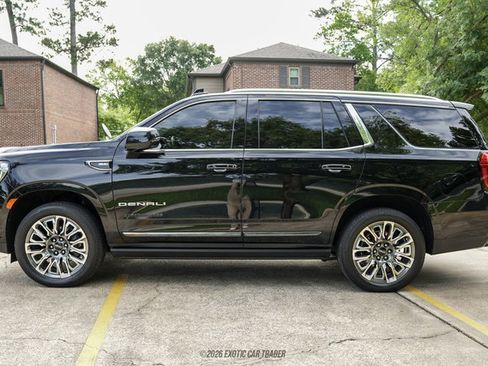 Used 2024 GMC Yukon Denali Ultimate w/ LPO, Floor Liner Package AWD/4WD image 3