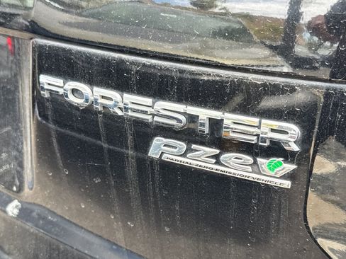 Used 2015 Subaru Forester 2.5i Premium w/ All-Weather Package AWD/4WD image 2