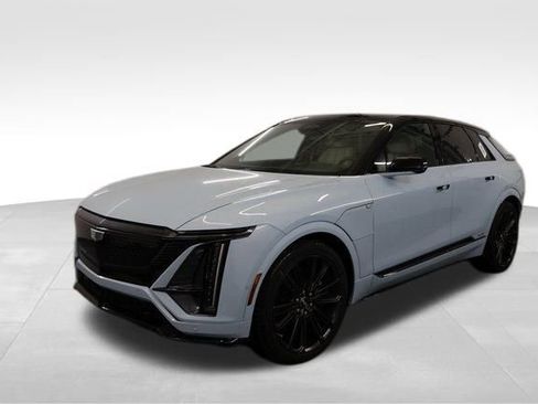 New 2026 Cadillac Lyriq V image 5