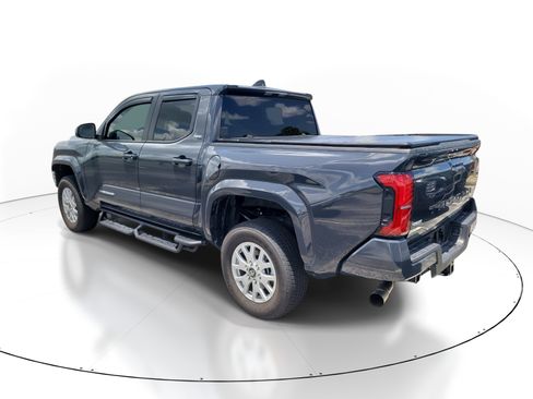 Used 2026 Toyota Tacoma SR5 RWD image 5