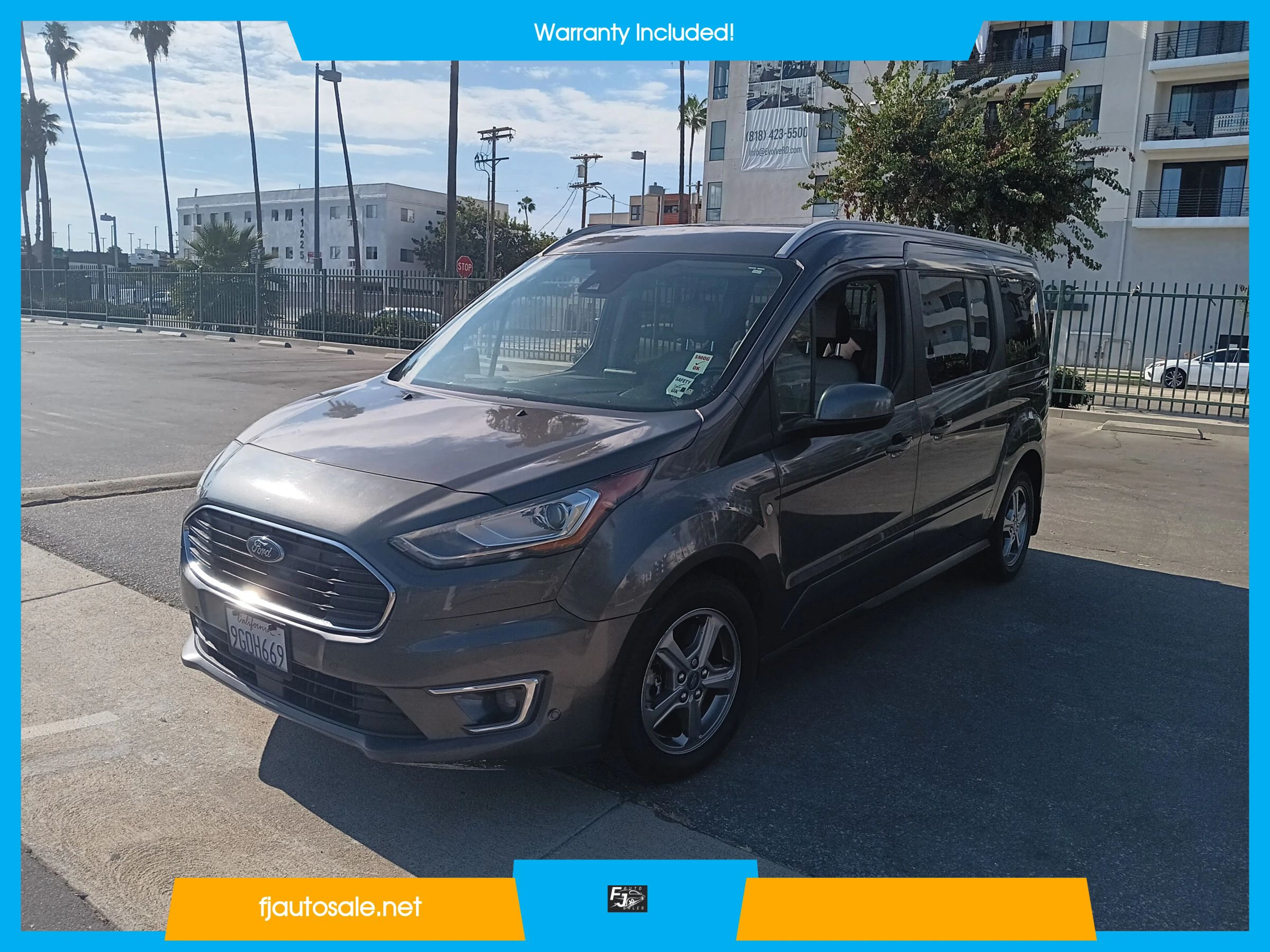 Used 2019 Ford Transit Connect Titanium w/ Titanium Premium Package FWD image 3
