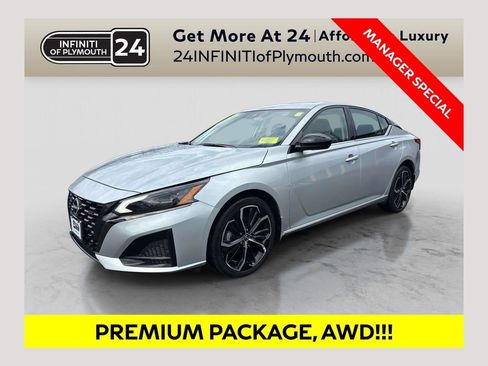 Used 2024 Nissan Altima 2.5 SR w/ SR Premium Package AWD/4WD image 1