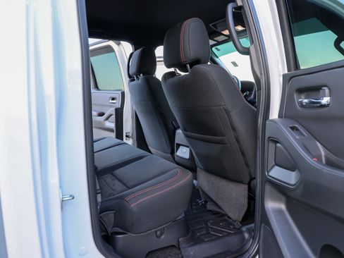 Used 2024 Nissan Frontier Pro-X RWD image 36