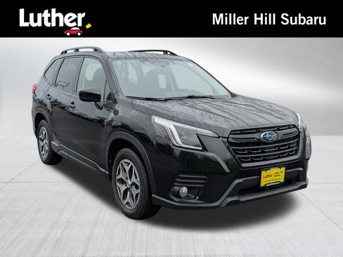 Used 2023 Subaru Forester Premium AWD/4WD image 1